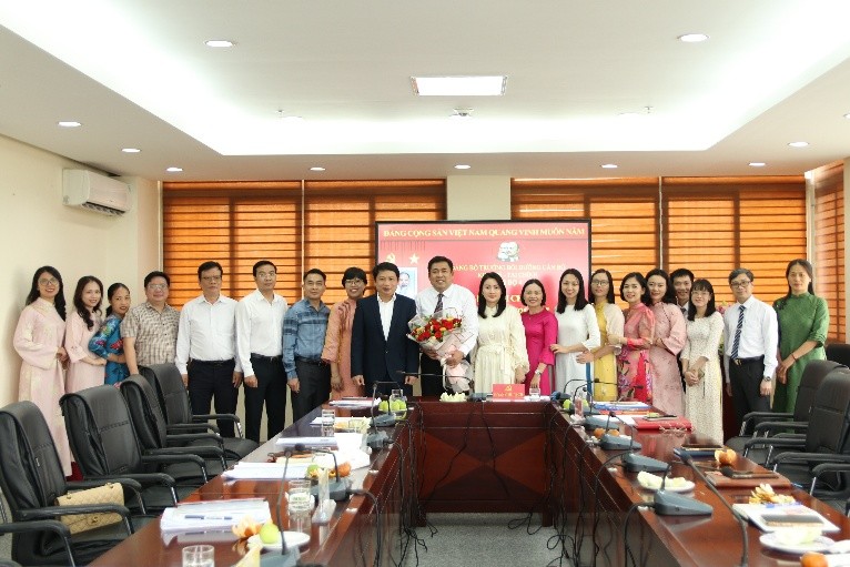 Đại hội Chi bộ 4 nhiệm kỳ 2025–2027 thành công tốt đẹp