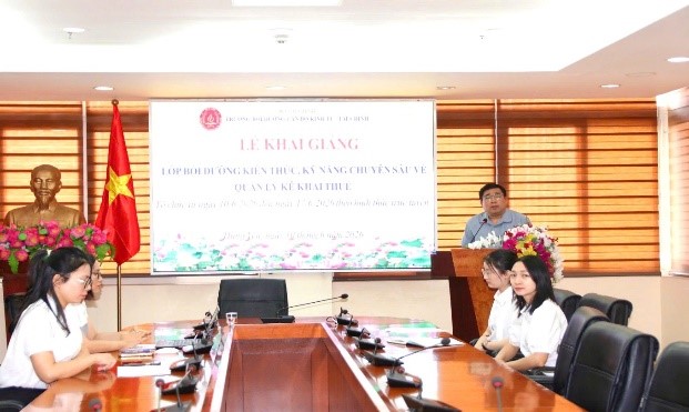 Khai giảng Lớp Bồi dưỡng kiến thức, kỹ năng chuyên sâu về quản lý kê khai thuế cho công chức ngành Thuế